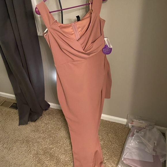 Mauve formal dress. Size L but fits like a M - Picture 1 of 5